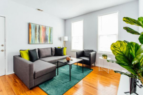 Perfect and Lovely 2BR Apartment in Logan Square!